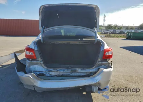 2016 Nissan Sentra S z USA, uszkodzony, nr VIN 3N1AB7AP9GL642283